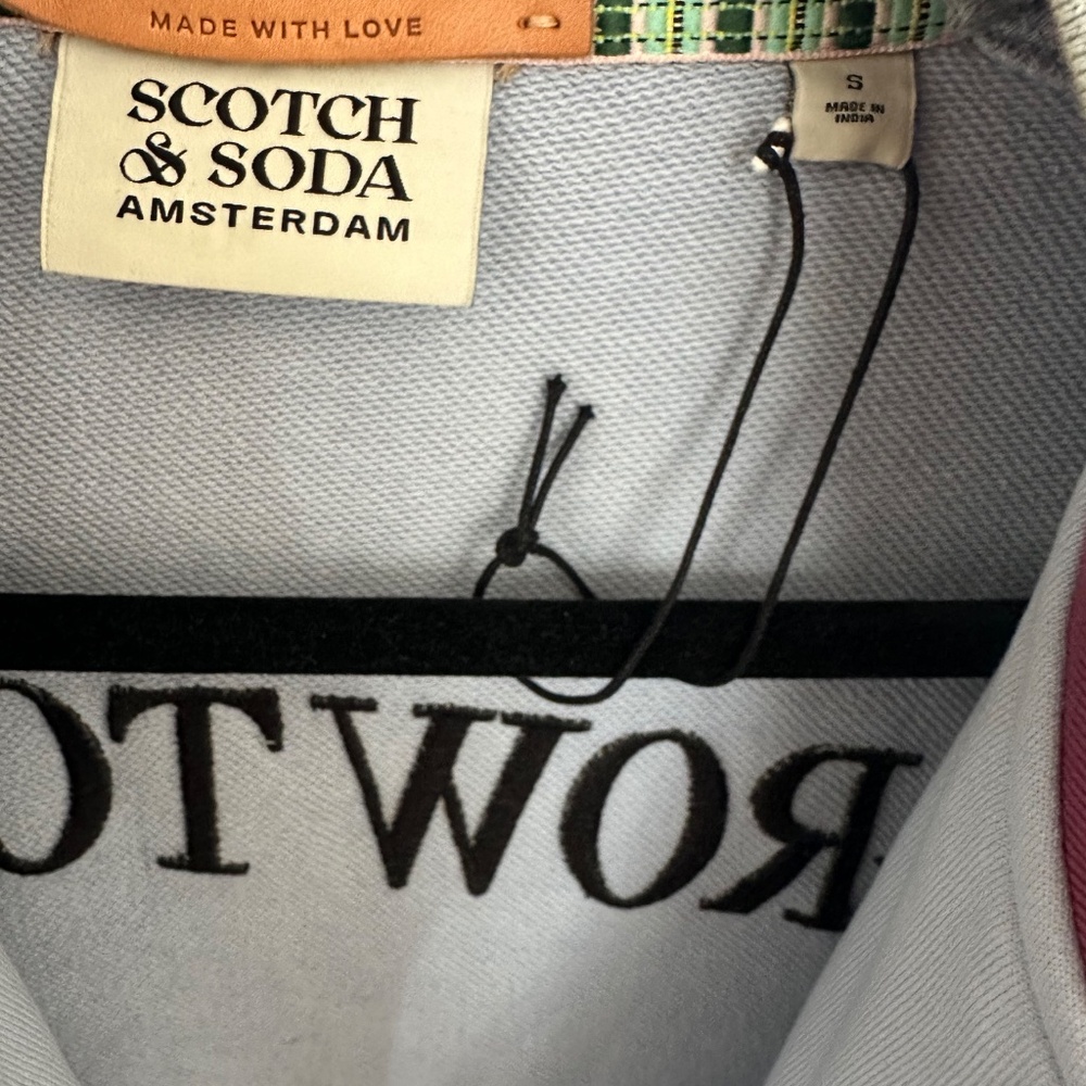 Sweater Sweatshirt - Picture 3 of 3